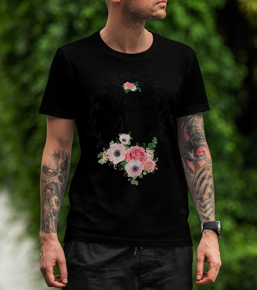 Blessed Gigi Floral Grandma Mother's With Pink And White Flowers T-Shirt