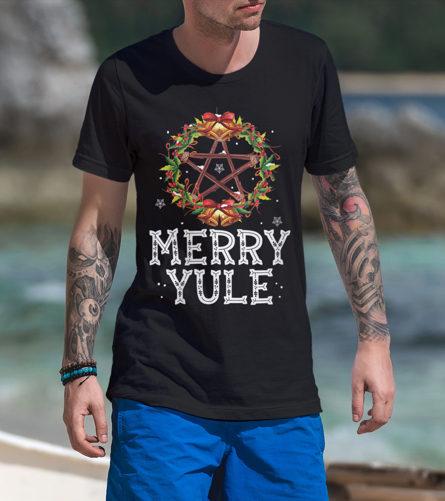 Merry Yule Holly Wreath With Pentagram And Bells T-Shirt
