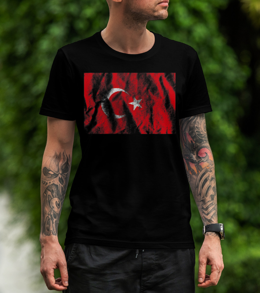 Turkey Flag Distressed Look Pocket T-Shirt