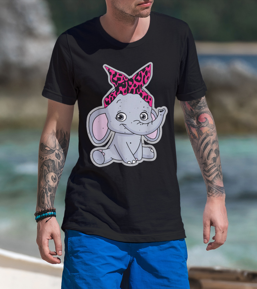 Elephants Cute Cartoon With Pink Leopard Bow T-Shirt