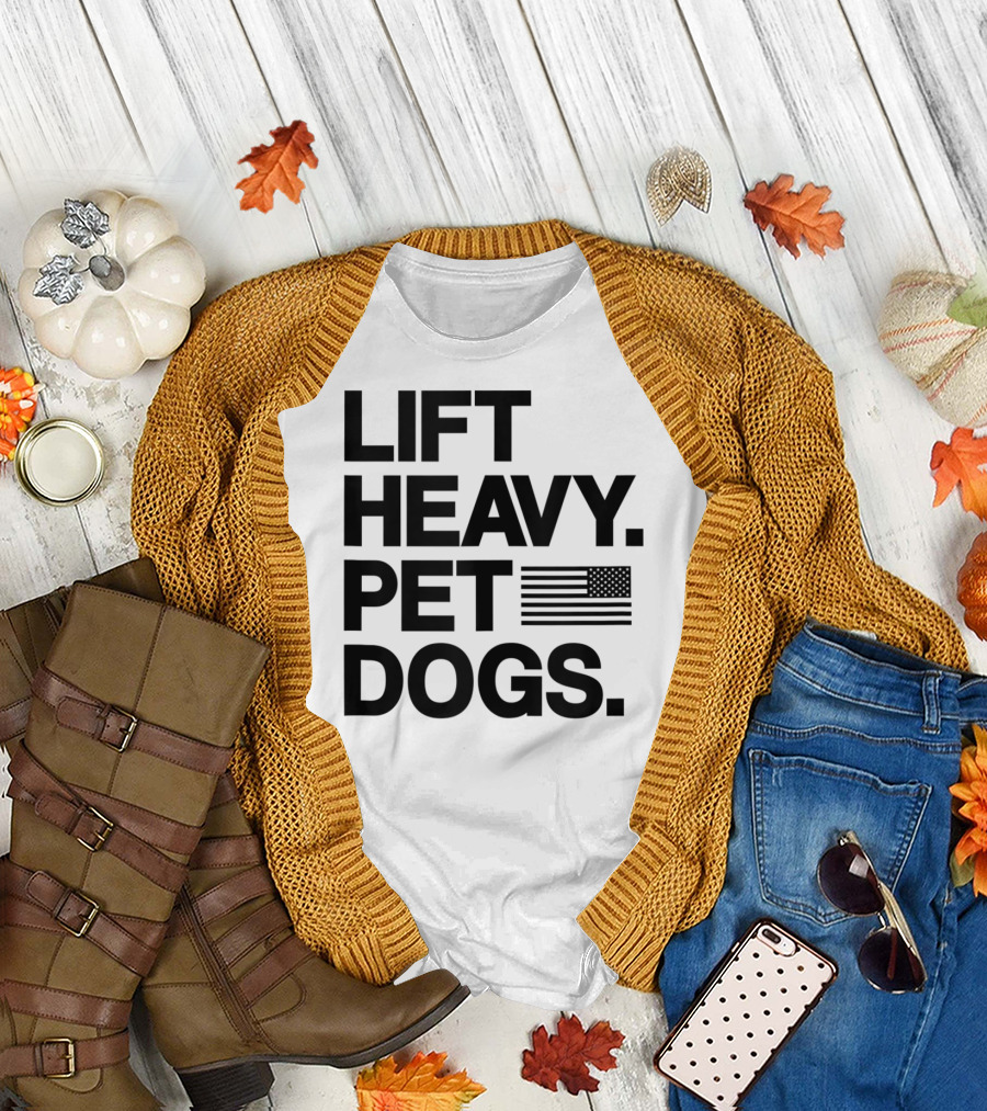 Lift Heavy Pet Dogs American Flag Gym For Weightlifters T-Shirt