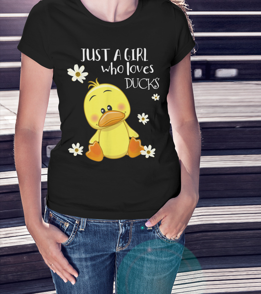 Just A Girl Who Loves Ducks Cute Duck Lover With Flowers T-Shirt