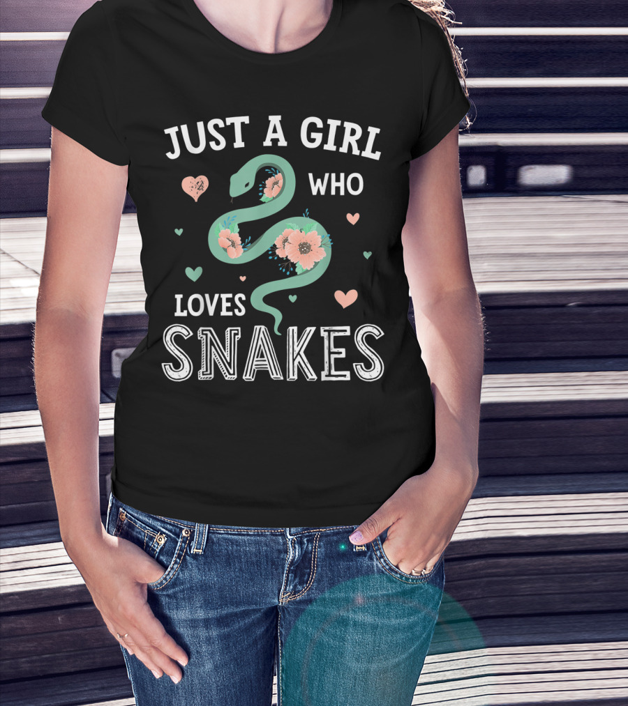 Just A Girl Who Loves Snakes With Hearts And Flowers T-Shirt