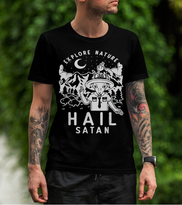 EXPLORE NATURE HAIL SATAN BAPHOMET SCOUT IN MOUNTAIN LANDSCAPE WITH NIGHT SKY T-Shirt