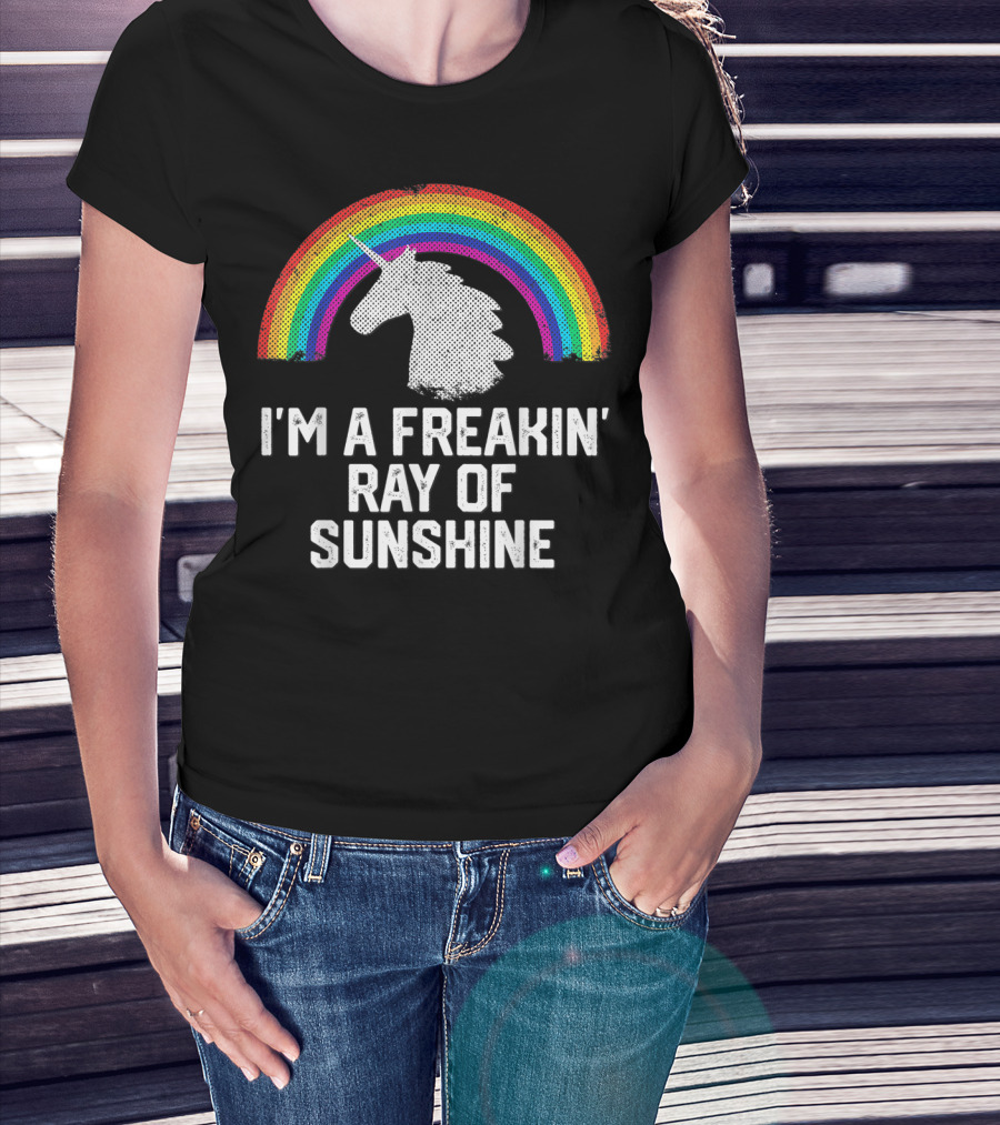 I'm A Freakin' Ray Of Sunshine Funny Rainbow Unicorn Vintage T-Shirt