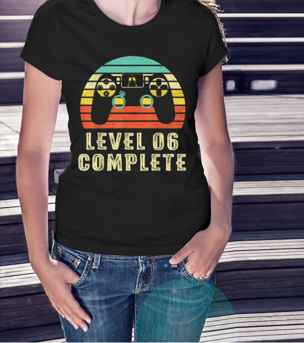 Level 06 Complete Vintage Gamer Controller Celebrate 6th Wed T-Shirt