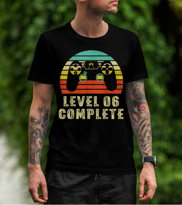 Level 06 Complete Vintage Gamer Controller Celebrate 6th Wed T-Shirt