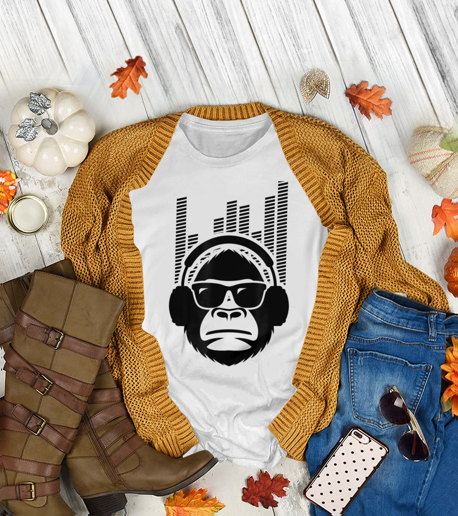 Solid Jammin Monkey Rockin Headphones Shades Music Vibes T-Shirt