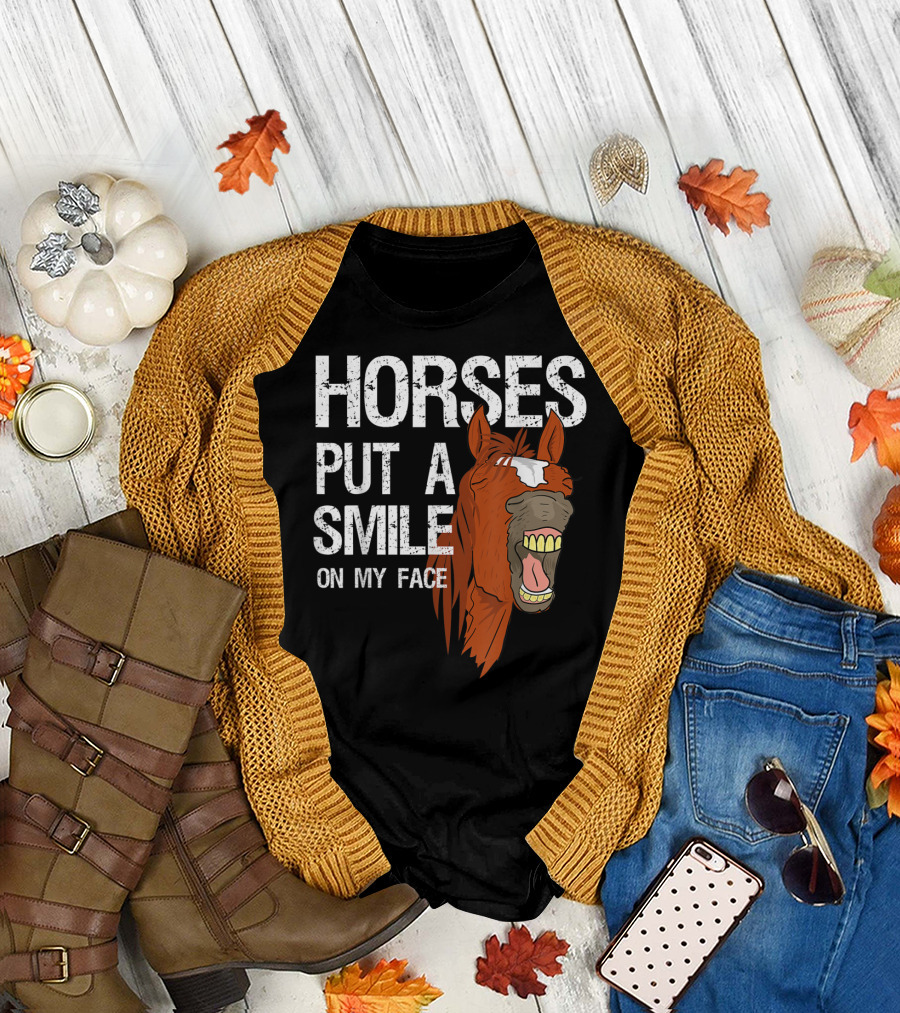 Horses Put a Smile on My Face Girls Horse Lover Rider Equestrian T-Shirt