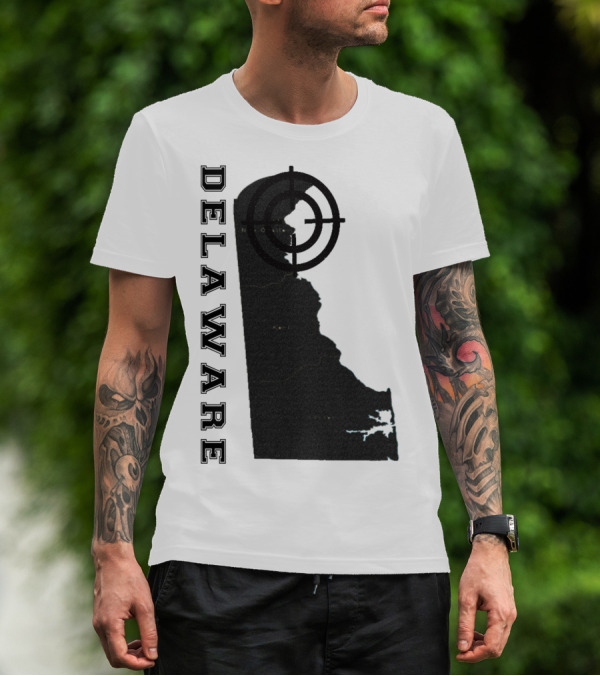 Delaware Maps Vintage Classic Style With Compass Target T-Shirt