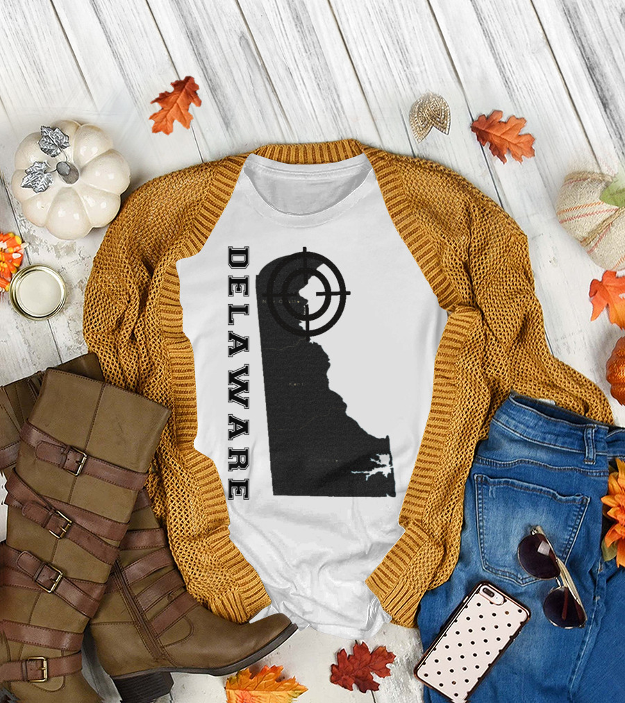 Delaware Maps Vintage Classic Style with Compass Target T-Shirt