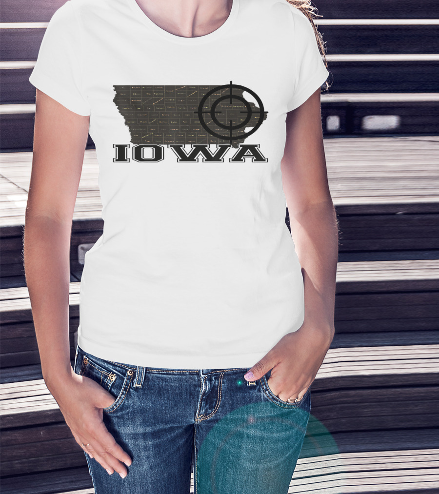 Iowa Map Vintage Fun Black With Target Overlay T-Shirt
