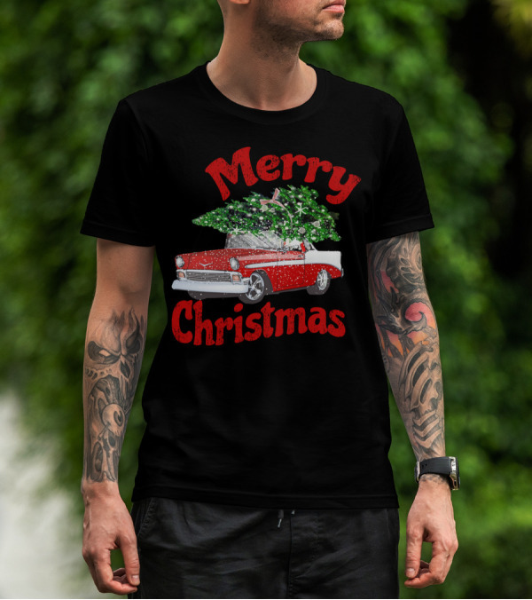 Merry Christmas Vintage Classic Car With Christmas Tree T-Shirt