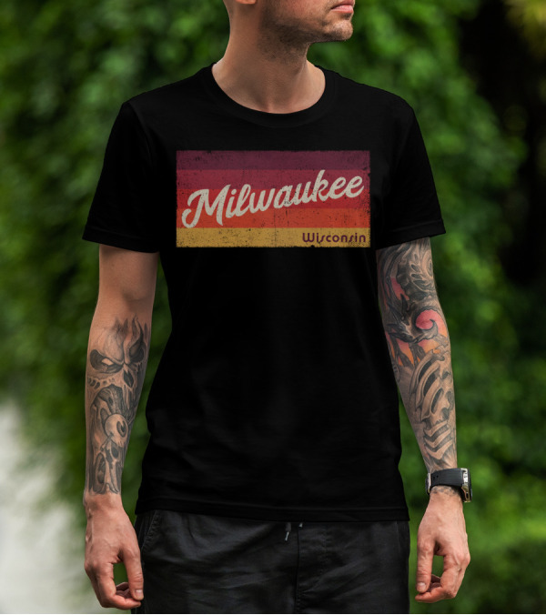 Milwaukee Wisconsin Vintage Retro Stripes T-Shirt
