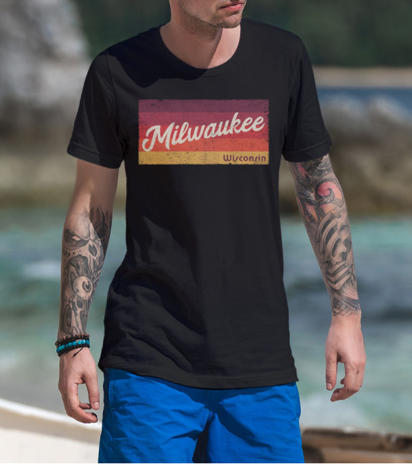Milwaukee Wisconsin Vintage Retro Stripes T-Shirt