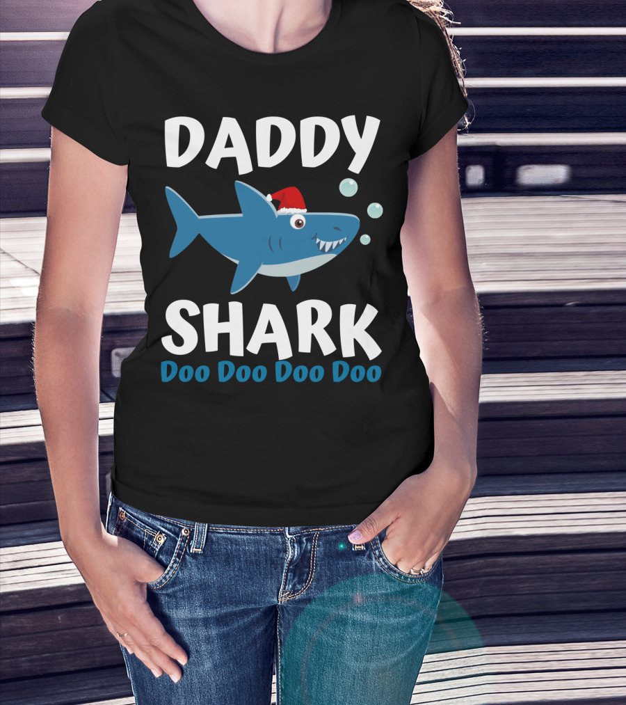 Daddy Shark Doo Doo Doo Doo Christmas Family Shark T-Shirt