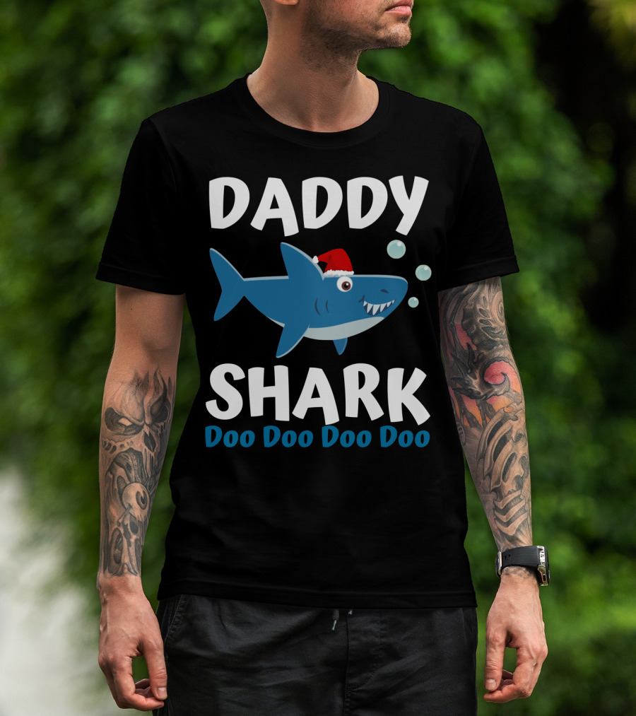 Daddy Shark Doo Doo Doo Doo Christmas Family Shark T-Shirt