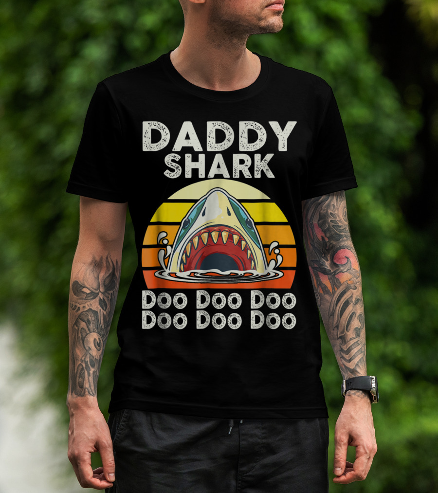 Daddy Shark Doo Doo Doo Doo Doo Doo Funny Sunset Shark Face T-Shirt
