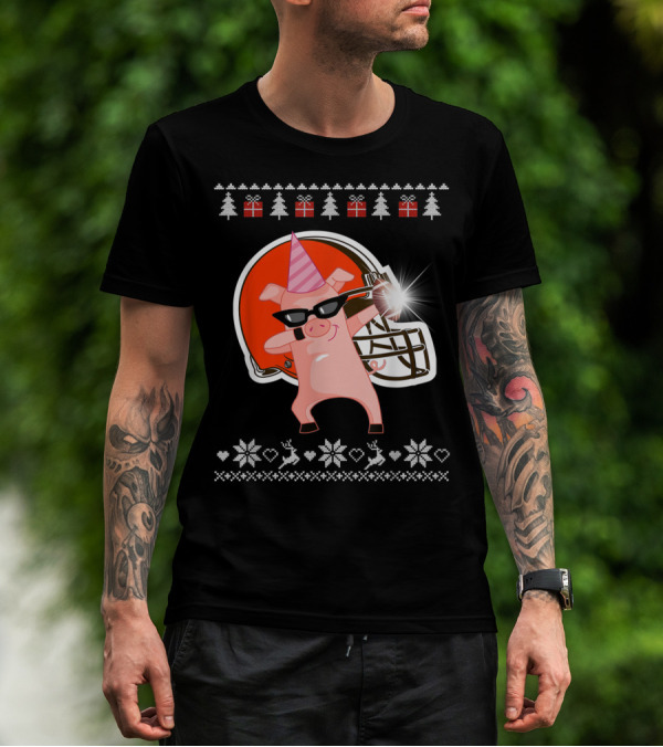 Merry Christmas Pig Dabbing Football Team Santa Hat Sunglasses Christmas Tree Reindeer Snowflakes T-Shirt