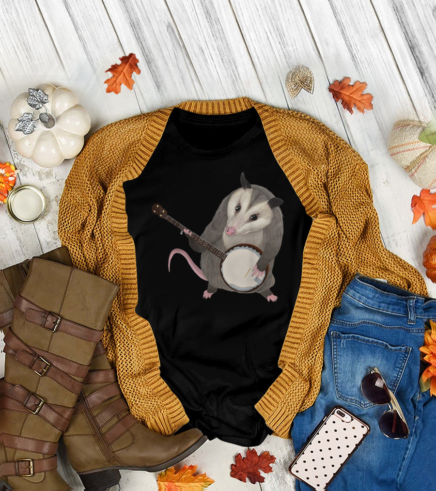 Opossum Playing Banjo Possum Holding Musical Instrument T-Shirt