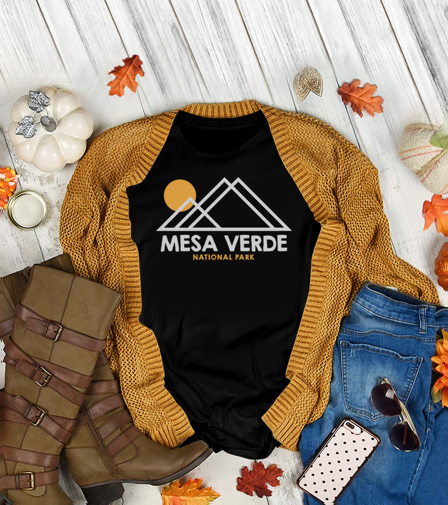 Mesa Verde National Park Colorado Outline Co Sun Mountain T-Shirt