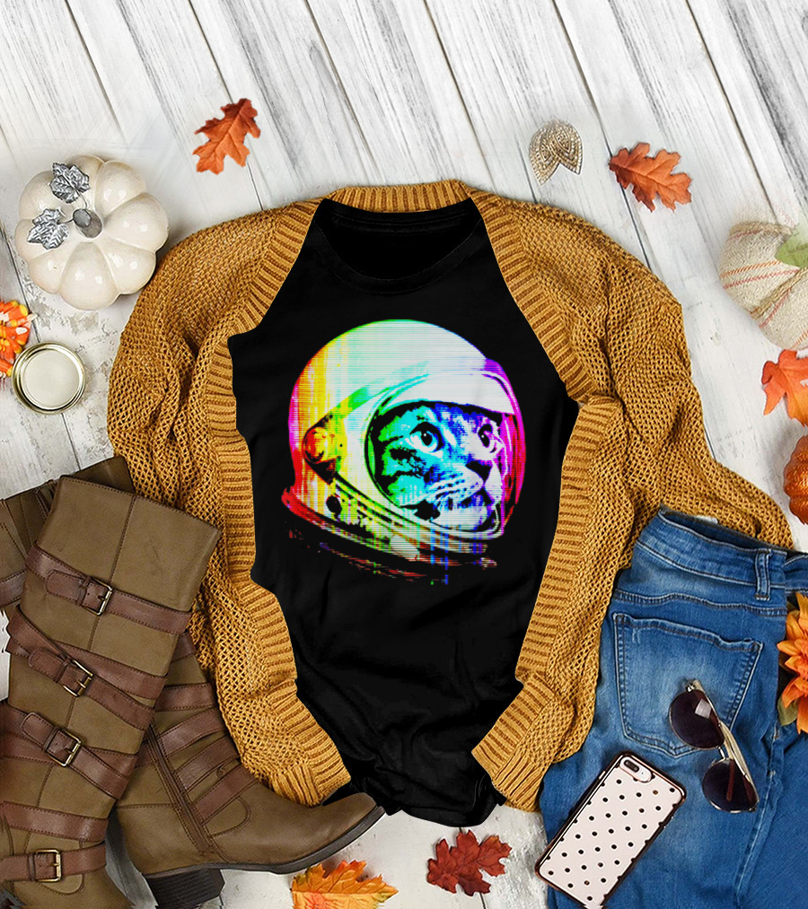 Beautiful Cosmic Cat in Astronaut Helmet Space Helmet T-Shirt