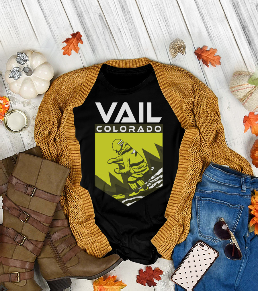 Vail Colorado Ski Snowboard Vintage Skiing T-Shirt