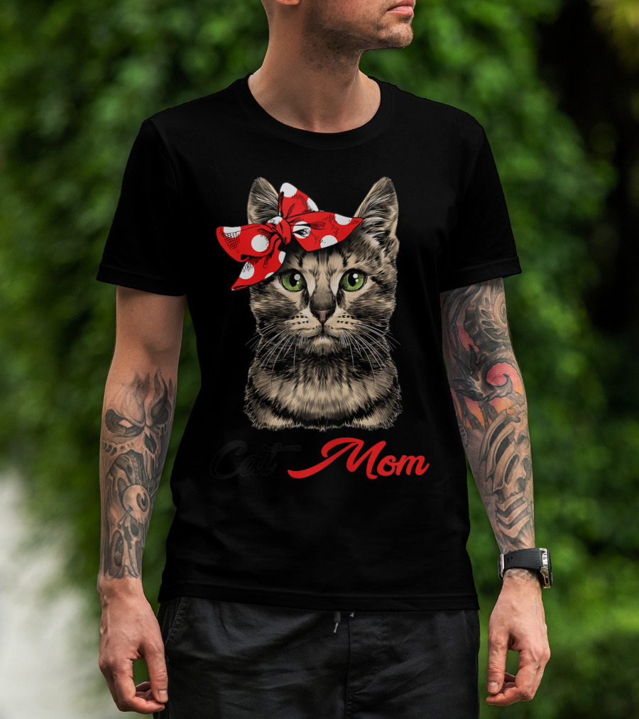 Cat Mom For Cat Lovers With Polka Dot Bow T-Shirt
