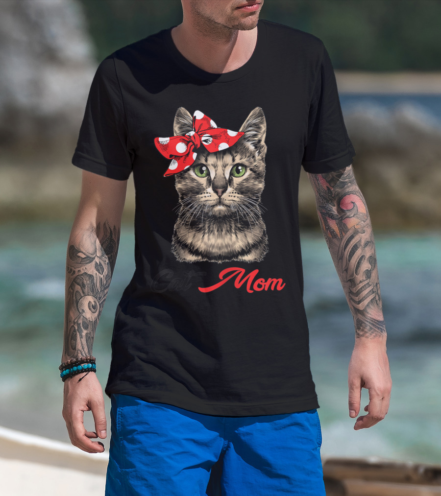 Cat Mom For Cat Lovers With Polka Dot Bow T-Shirt