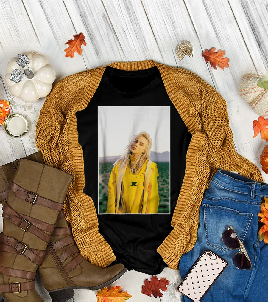 Billie Eilish Yellow Outfit Desert Photo T-Shirt