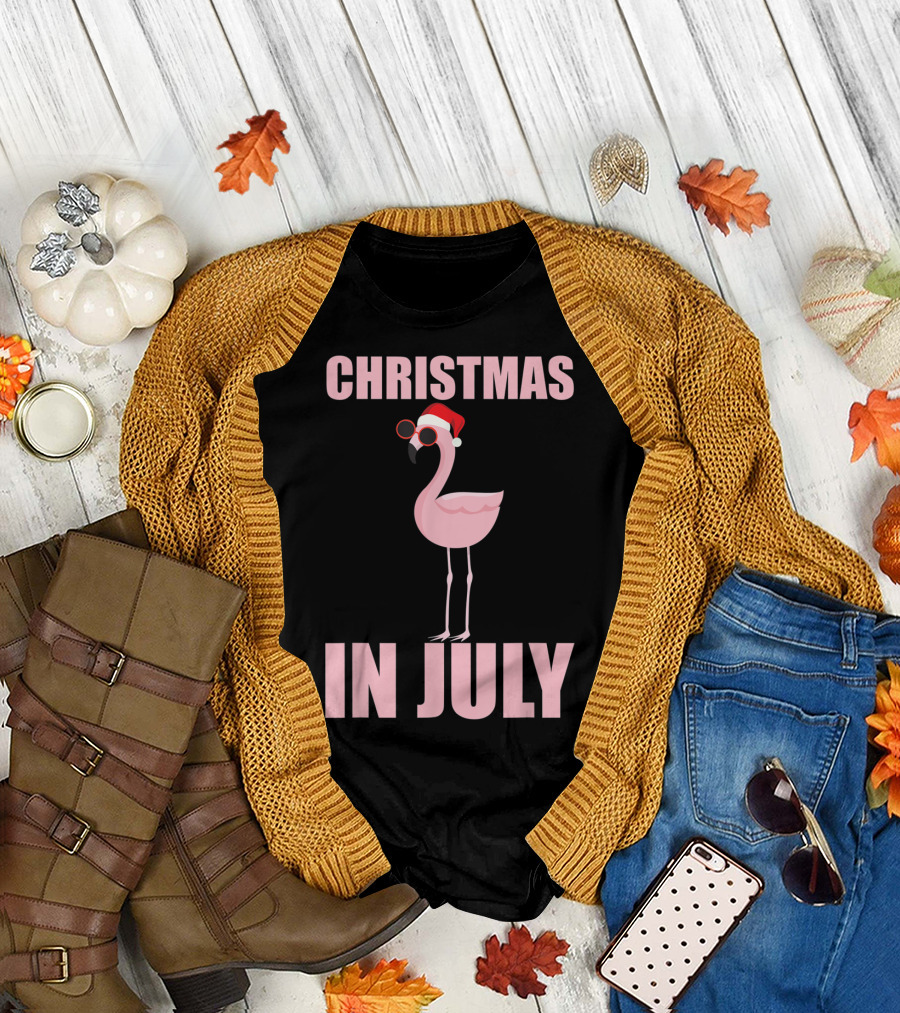 Christmas In July Funny Flamingo in Santa Hat T-Shirt