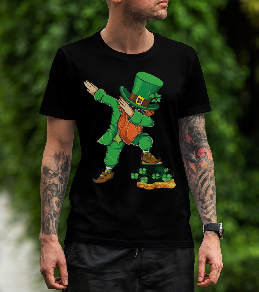 St Patricks Day Dabbing Leprechaun With Shamrocks And Gold Coins T-Shirt