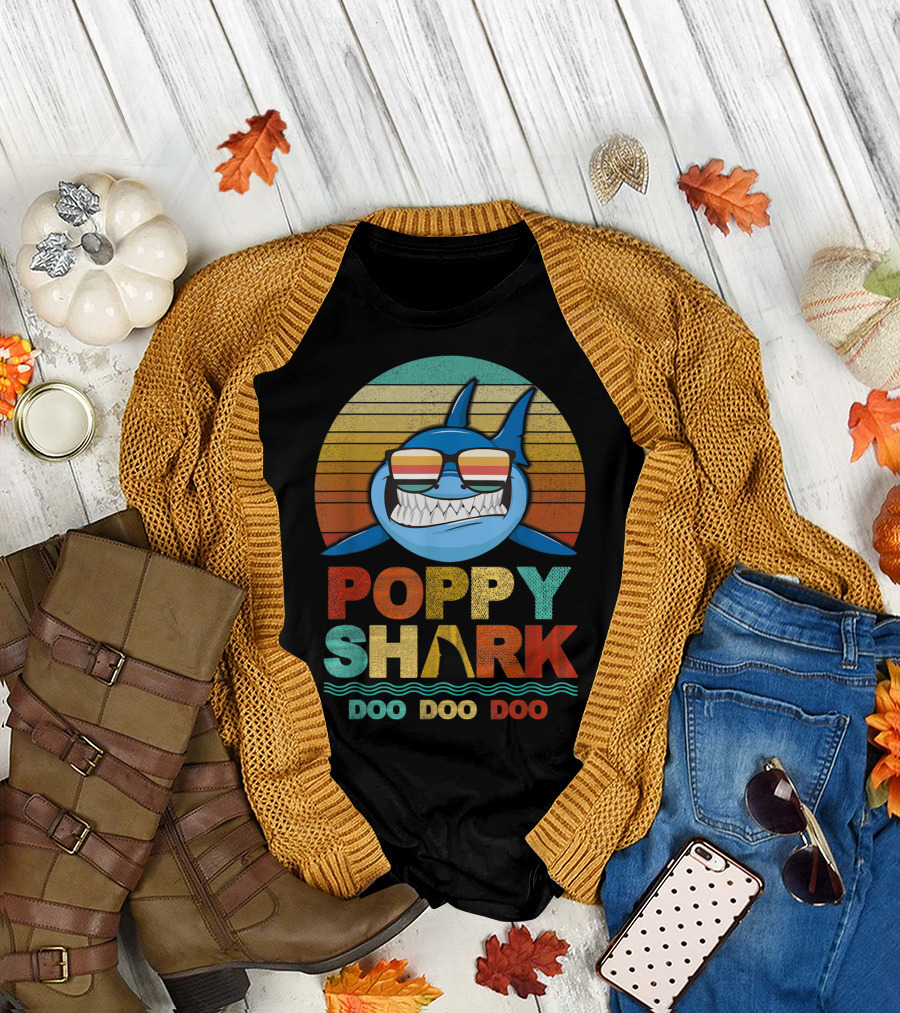 Poppy Shark Doo Doo Doo Retro Sunglasses T-Shirt