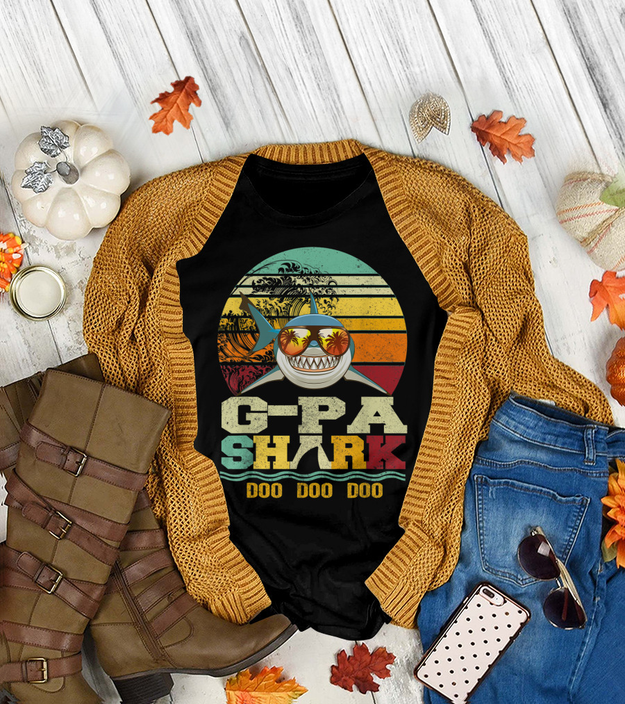 G Pa Shark Doo Doo Doo Retro Vintage Beach Sunset Wave Sunglasses Palm Trees T-Shirt