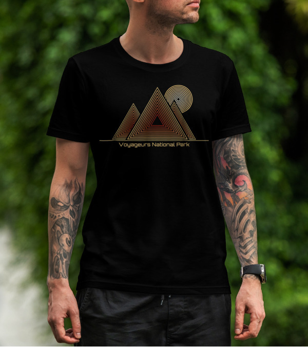 Voyageurs National Park Vintage Geometric Sun And Mountains T-Shirt