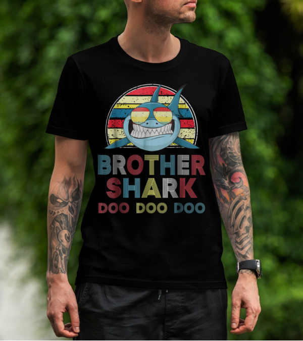 Retro Vintage Brother Shark Doo Doo Doo Sunglasses Stripes T-Shirt