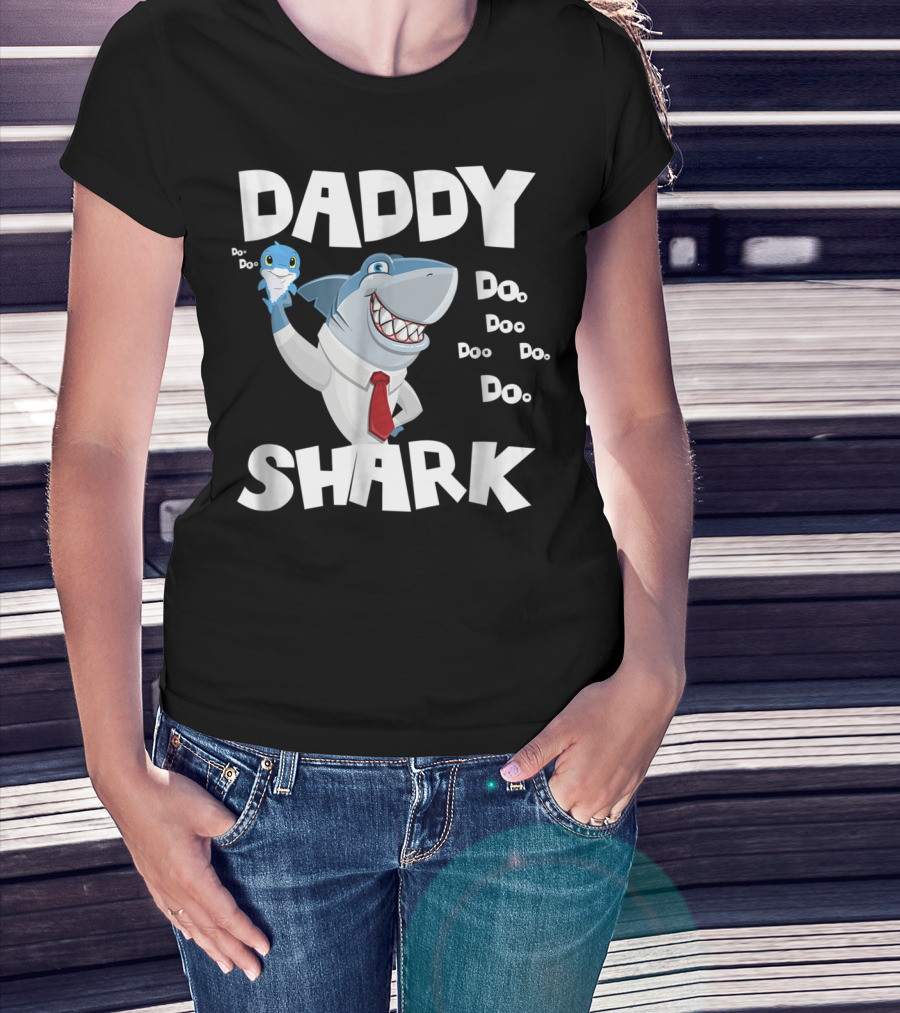 Daddy Shark Doo Doo Doo Mens Awesome T-Shirt