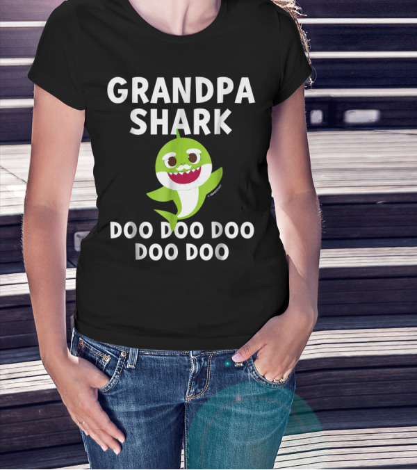 Grandpa Shark Doo Doo Doo Doo Doo Mens Pinkfong T-Shirt