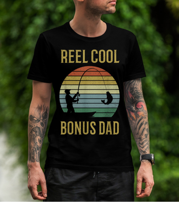 Mens Reel Cool Bonus Dad Fishing Retro Sunset T-Shirt