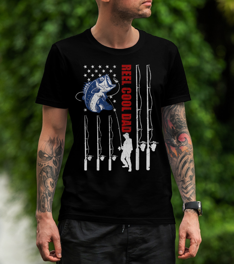 Reel Cool Dad Vintage Fishing USA Flag Mens Fish Rods T-Shirt