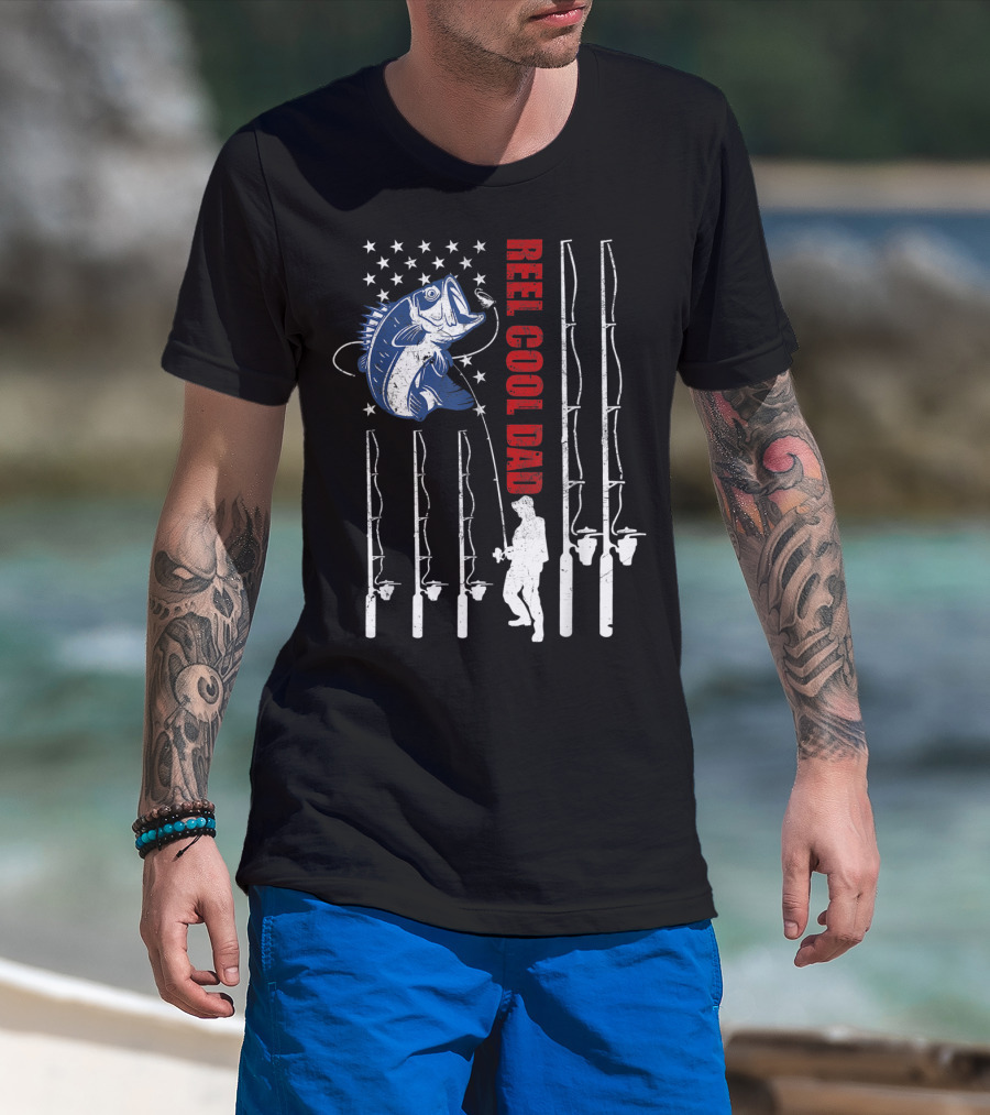 Reel Cool Dad Vintage Fishing USA Flag Mens Fish Rods T-Shirt