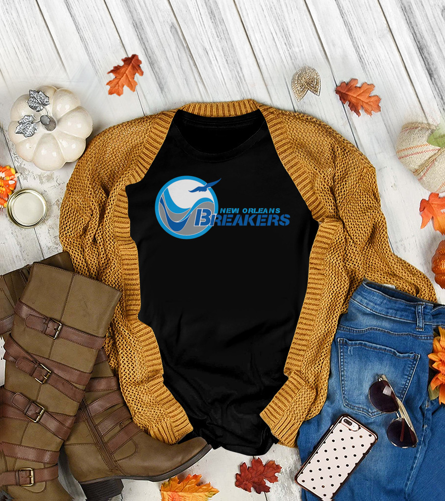 New Orleans Breakers Football Team Logo Blue Bird Ocean Wave T-Shirt