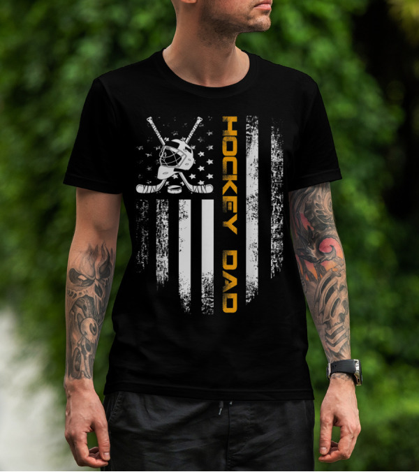 Vintage Hockey Dad American Flag Father's Day Cool T-Shirt
