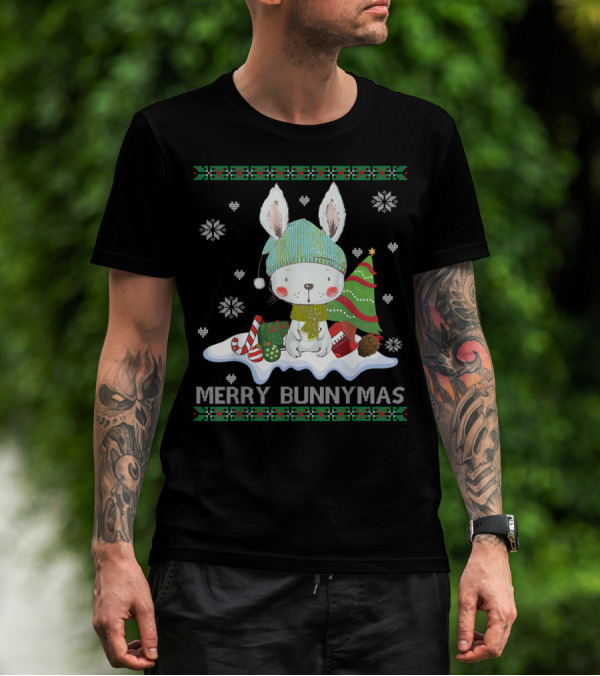 Merry Bunnymas Cute Bunny With Santa Hat And Christmas Tree T-Shirt