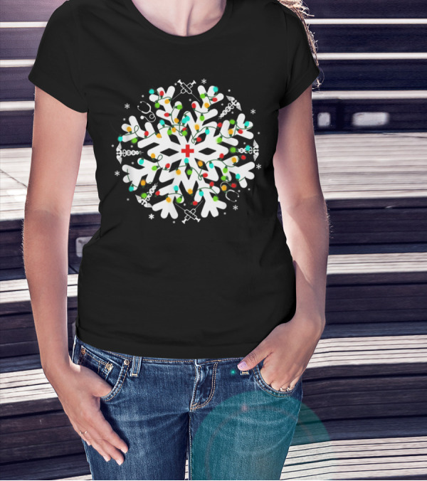 Merry Christmas Nurse Snowflakes With Stethoscope And Lights T-Shirt