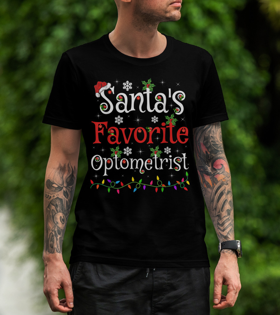 Santa's Favorite Optometrist Xmas Lights Snowflakes Holly T-Shirt
