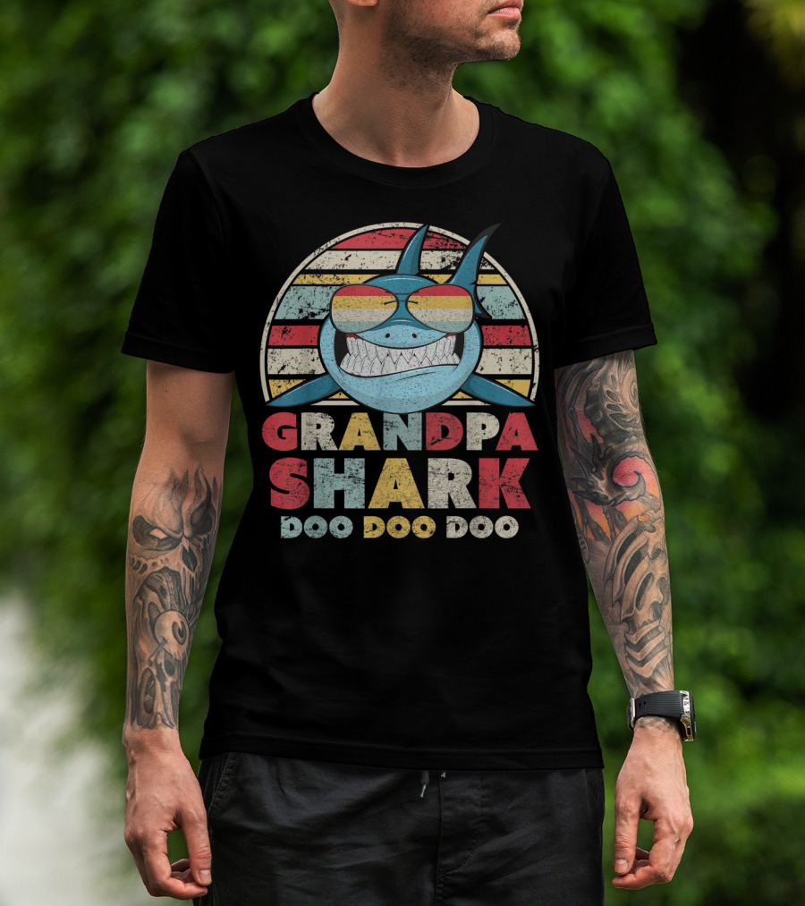 Grandpa Shark Doo Doo Doo Retro Sunglasses Stripes T-Shirt