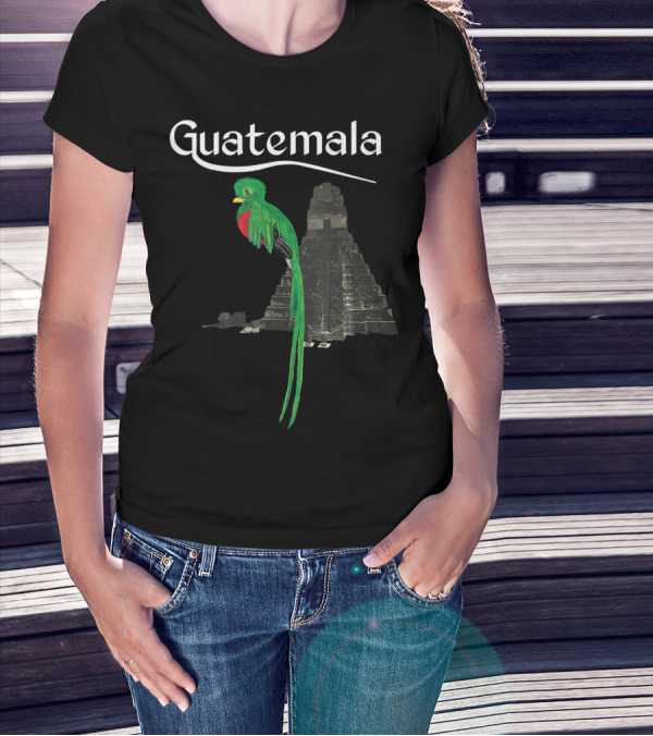 Guatemala Quetzal Chapin Vintage Maya Antigu Pyramid T-Shirt