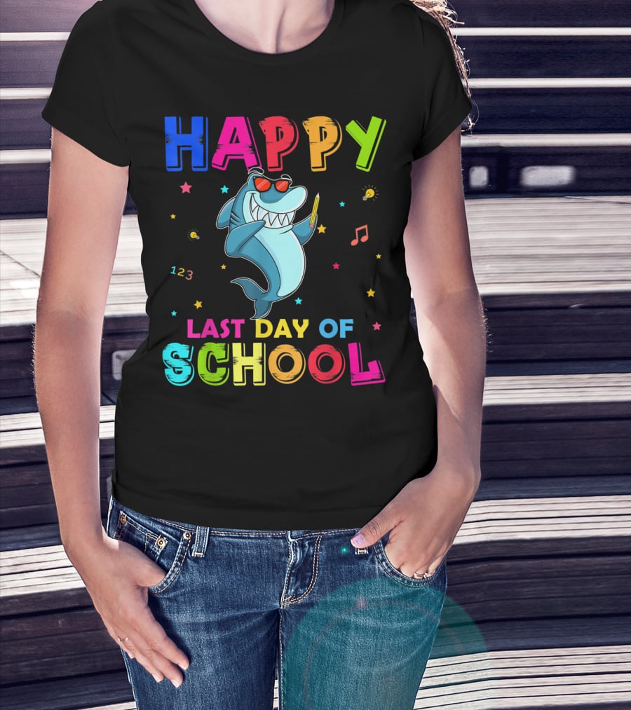 Happy Last Day Of School Dabbing Shark 123 Music Notes T-Shirt