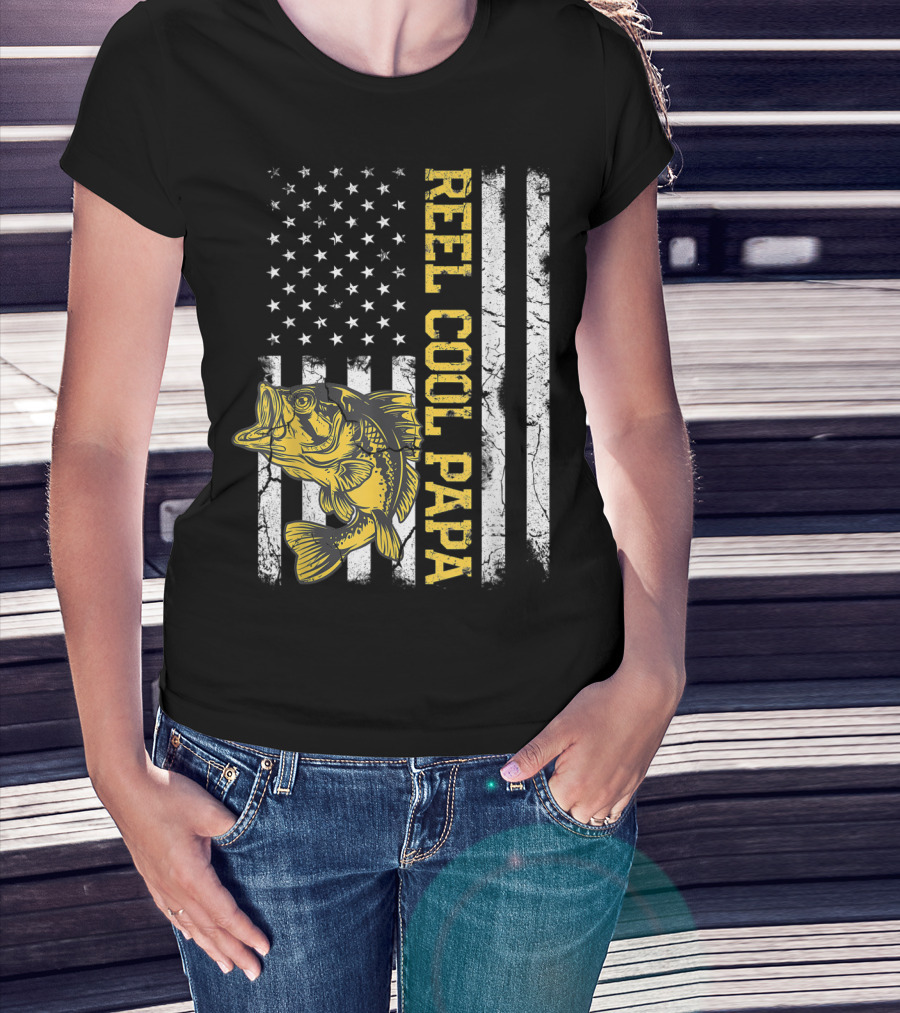 Father's Day Fishing Reel Cool Papa American Flag Bass T-Shirt